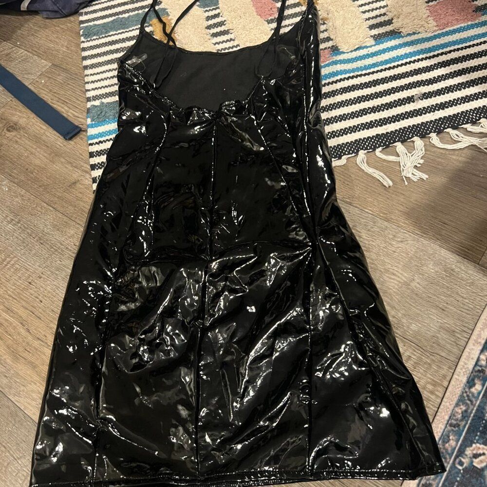 Oh polly size 4 black dress - Picture 4 of 7